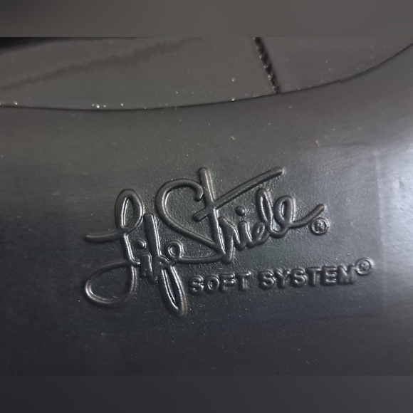 LifeStride Parigi Black Patent Pumps Size 10 - Picture 9 of 15